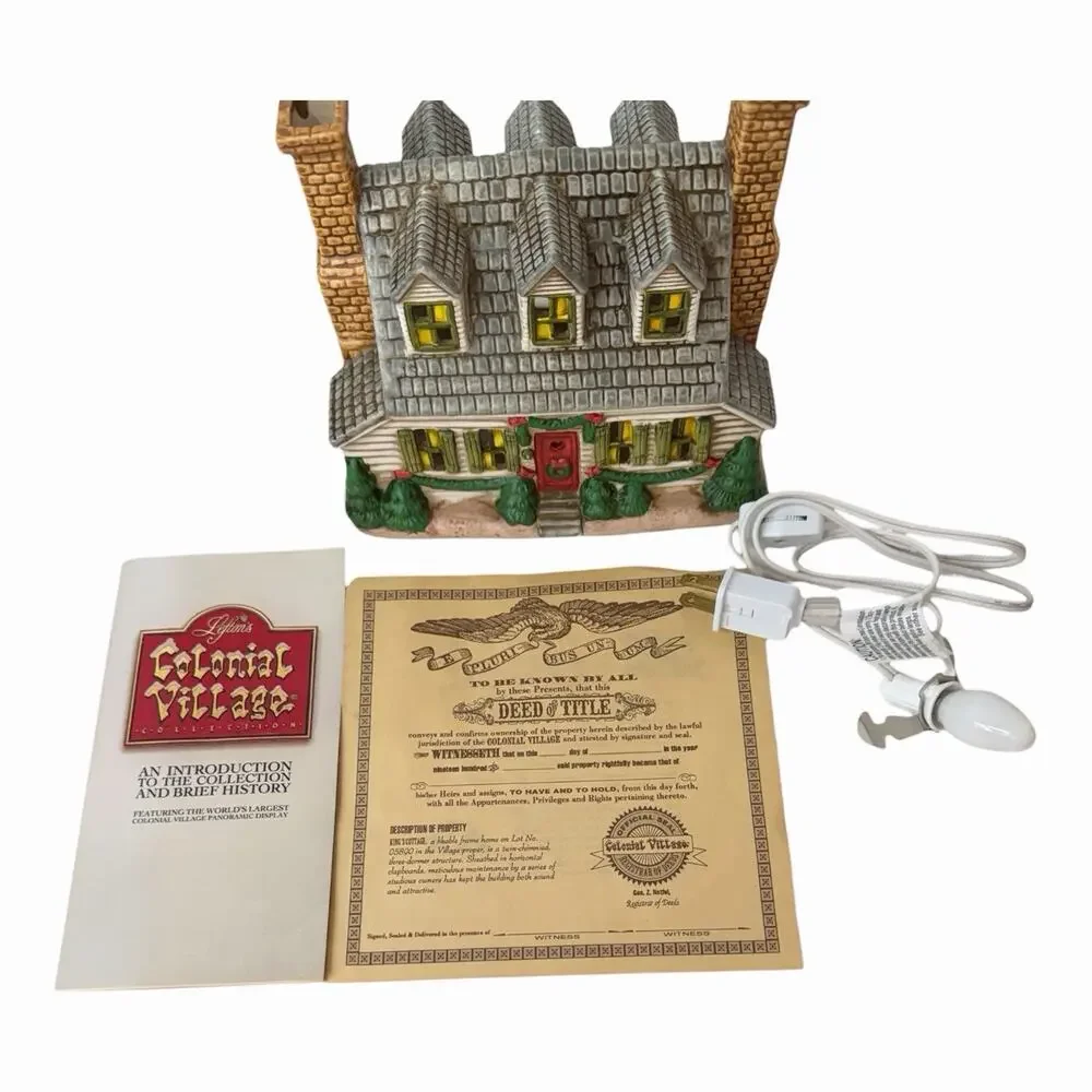 VTG 1986 LEFTON “KINGS COTTAGE” Colonial Village Hand Painted Porcelain Lighted